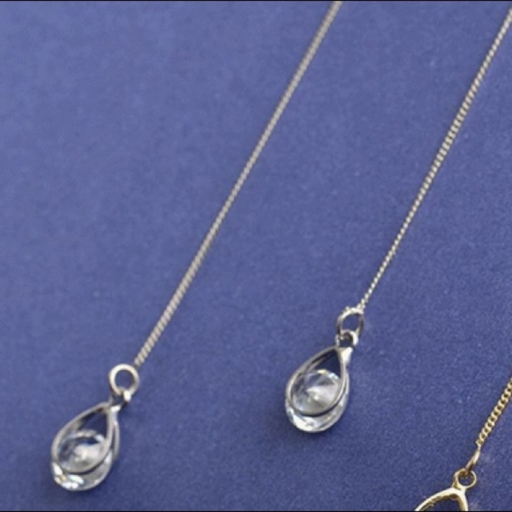 NEW!💙💎GORGEOUS💍PLATINUM PLATED CZ THREADERS💎💙 - Picture 4 of 8